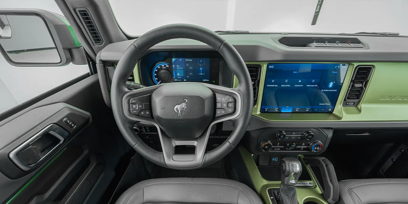 Ford-Bronco-Green-Convertible-interior